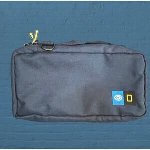 National Geographic Hanging Travel Pouch Black Tech Utility Charger Cord Bag